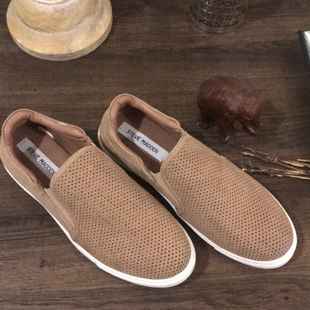 Steve Madden slip on sneakers